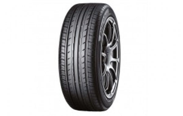 YOKOHAMA 215/60 R16 95H BLUEARTH ES32